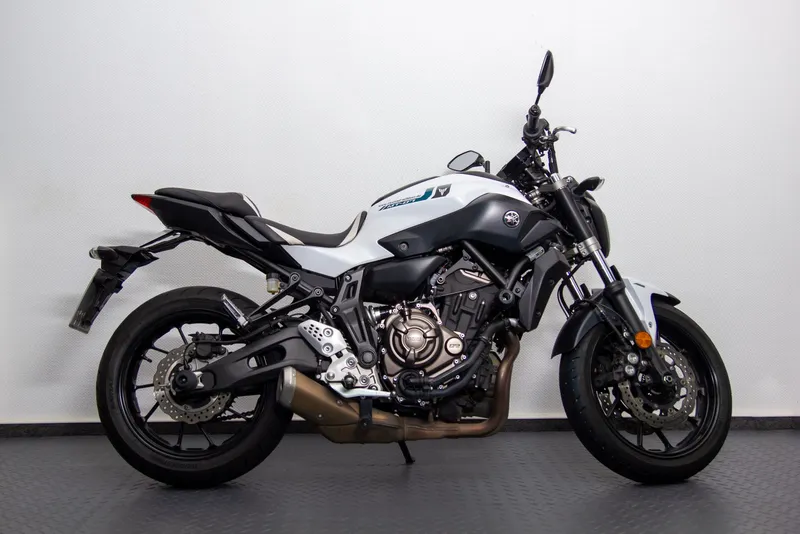 YAMAHA MT07 (gedrosselt)